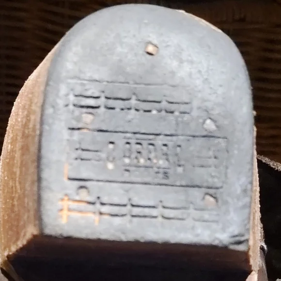 CORRAL BOOTS - Women's cowboy boot 8M - Brown -  Cross/Wings applique - Picture 9 of 11